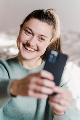 Thea, 26